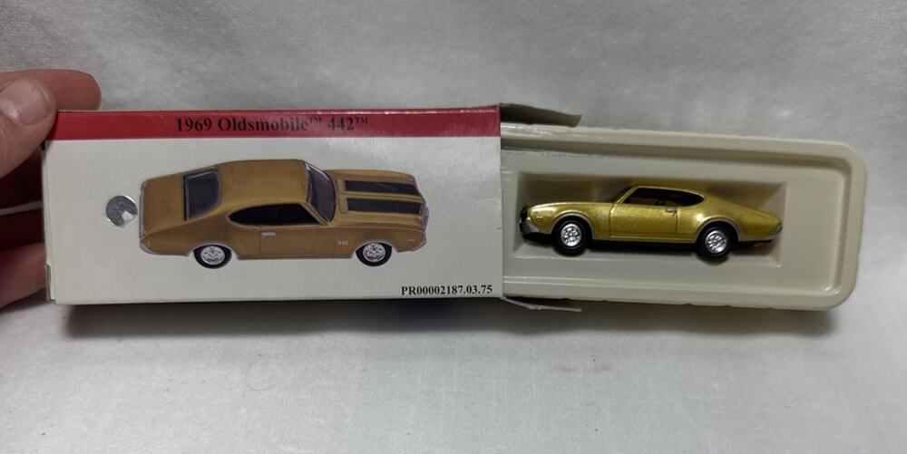 1969 Oldsmobile 442 Die Cast Car 1:64 Scale GM Authorized Model